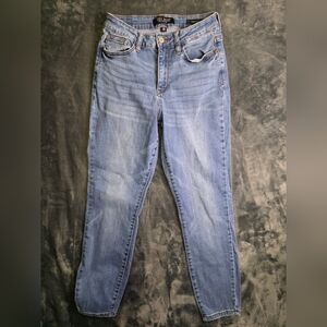 Judy Blue Judy Blue High Waist Slim Fit JB82294